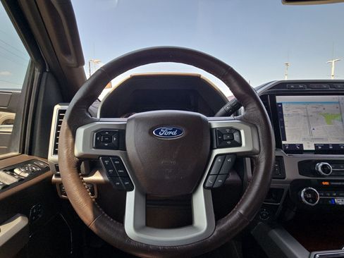 Used 2022 Ford F250 King Ranch w/ King Ranch Ultimate Package AWD/4WD image 19