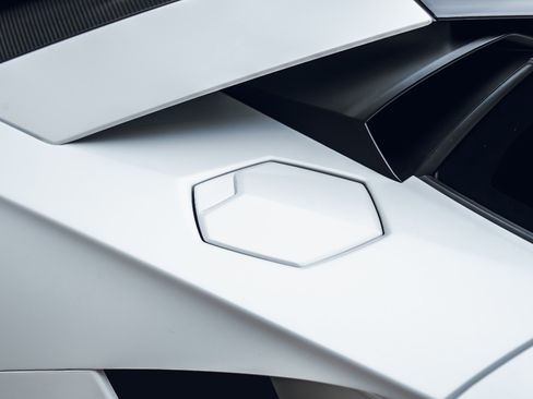 Used 2018 Lamborghini Aventador S AWD/4WD image 21