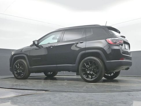 Used 2022 Jeep Compass Latitude w/ Convenience Group AWD/4WD image 48