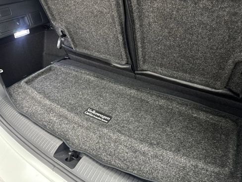 Used 2024 Volkswagen Tiguan SE FWD image 82