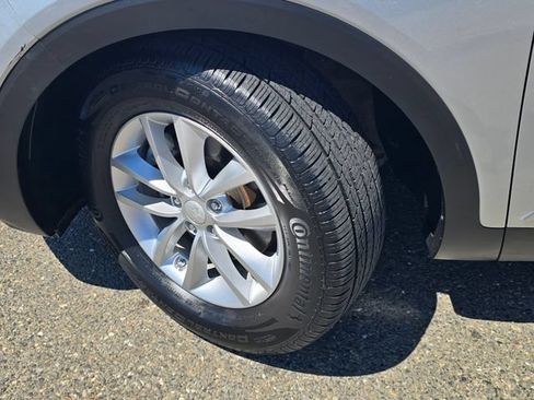 Used 2018 Kia Sorento LX AWD/4WD image 26