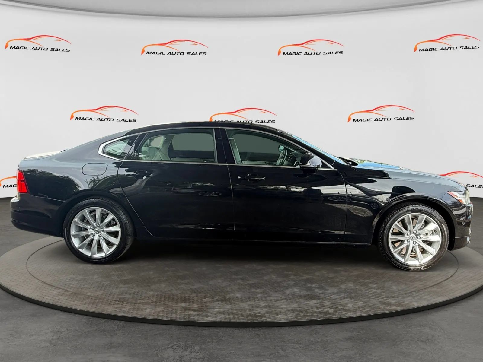 Used 2018 Volvo S90 T6 Momentum w/ Convenience Package AWD/4WD image 6