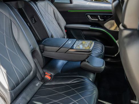 Used 2023 Mercedes-Benz EQS 450+ SUV w/ Pinnacle Trim Package image 25