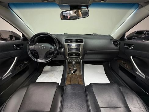 Used 2010 Lexus IS 250C RWD image 17