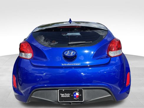 Used 2013 Hyundai Veloster FWD image 7