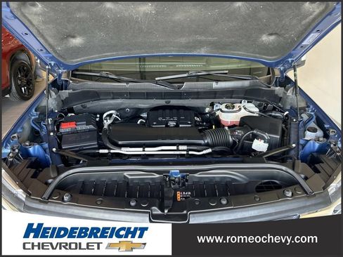 Used 2024 Chevrolet Silverado 1500 LT AWD/4WD image 9