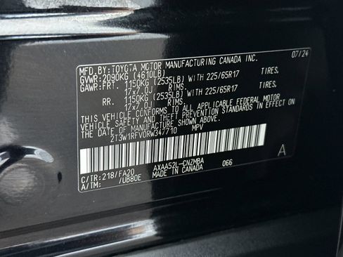 Used 2024 Toyota RAV4 XLE FWD image 27