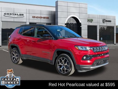 Used 2025 Jeep Compass Limited image 1