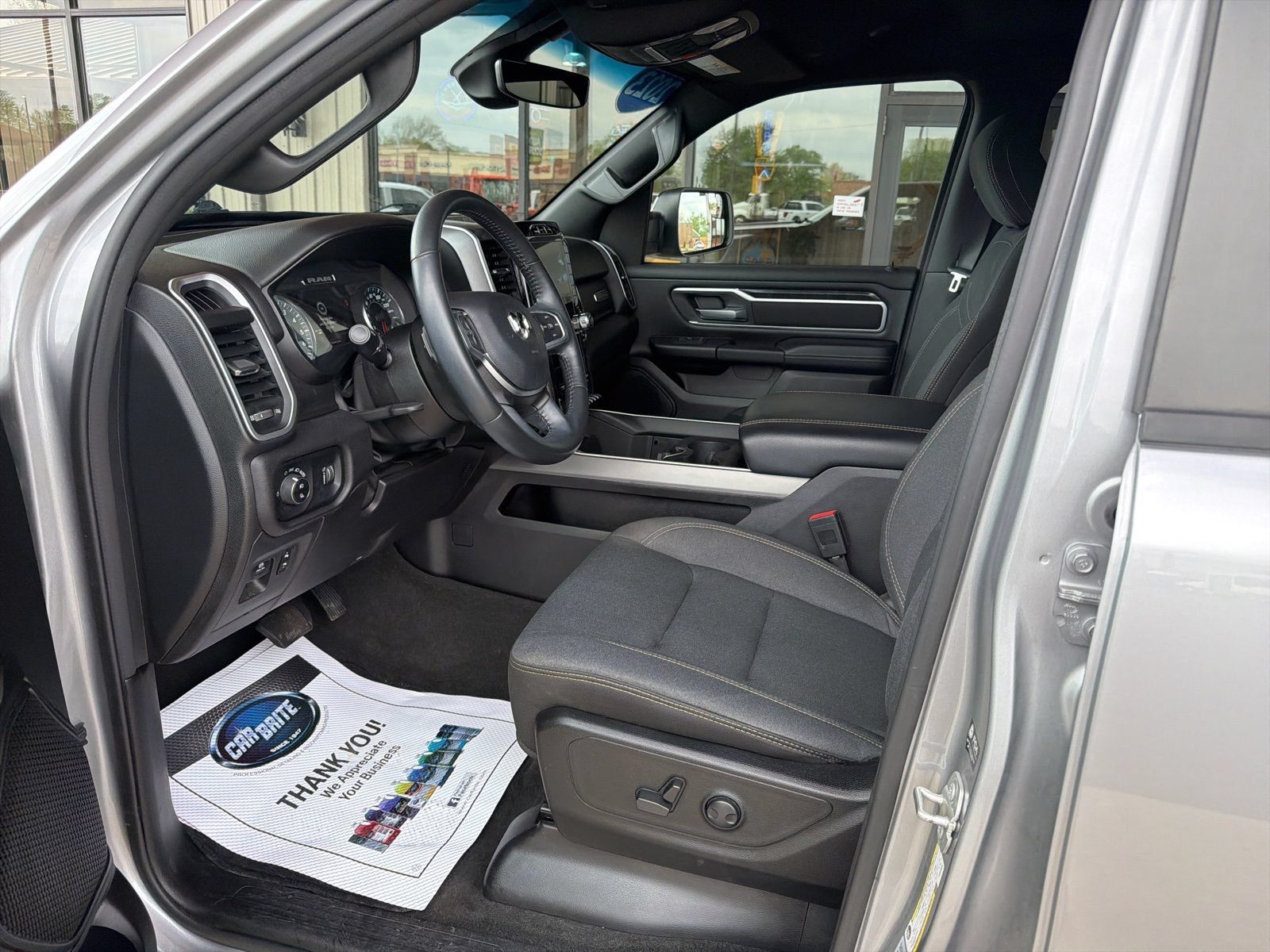 Used 2023 RAM 1500 Big Horn AWD/4WD image 10
