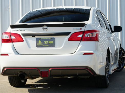 Used 2019 Nissan Sentra NISMO image 4
