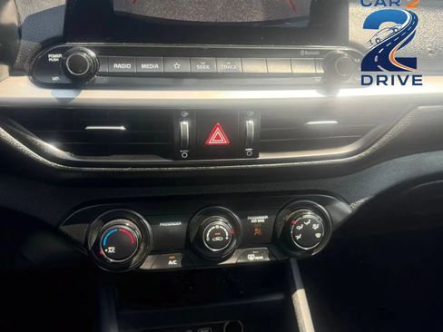 Used 2020 Kia Forte LXS FWD image 23
