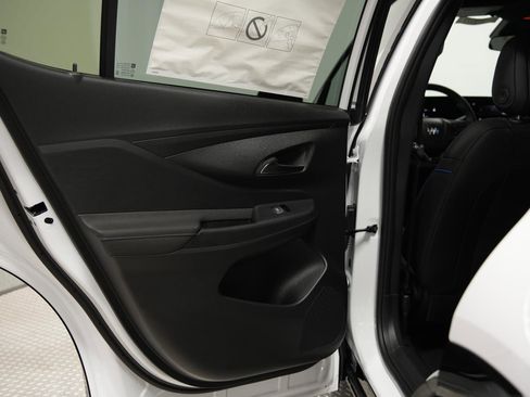 New 2026 Buick Envista Sport Touring image 17