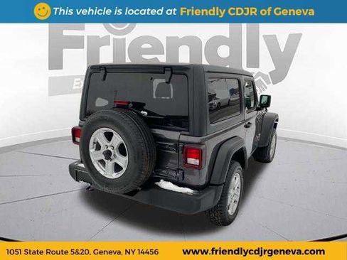 Used 2021 Jeep Wrangler Sport S image 5