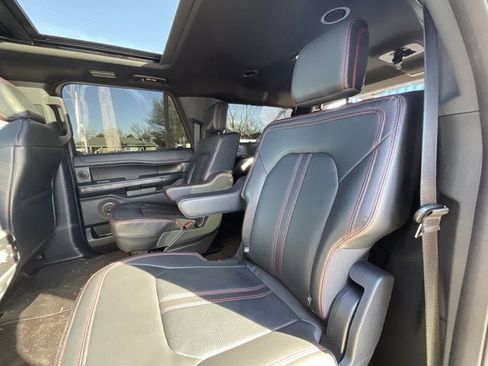 Used 2023 Ford Expedition Max Limited image 6