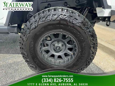 Used 2021 Jeep Wrangler Unlimited Rubicon AWD/4WD image 34