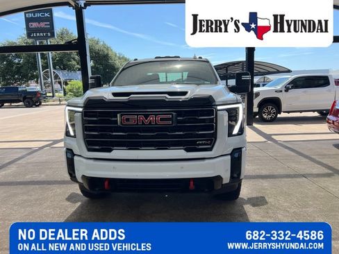 Used 2025 GMC Sierra 2500 AT4 w/ AT4 Premium Plus Package AWD/4WD image 2