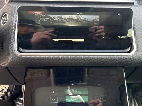 Used 2020 Land Rover Range Rover Velar S image 24