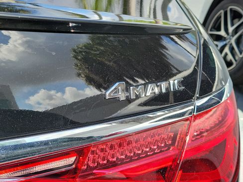 Used 2023 Mercedes-Benz S 580 4MATIC Sedan image 5