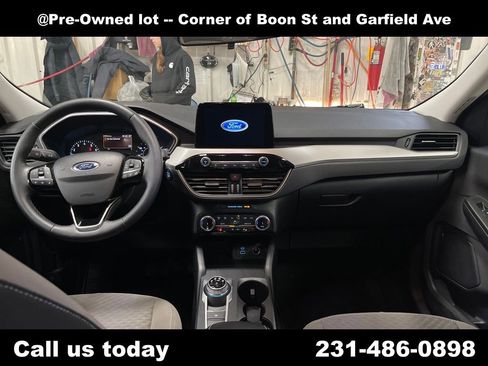 Used 2022 Ford Escape SE w/ Convenience Package image 4