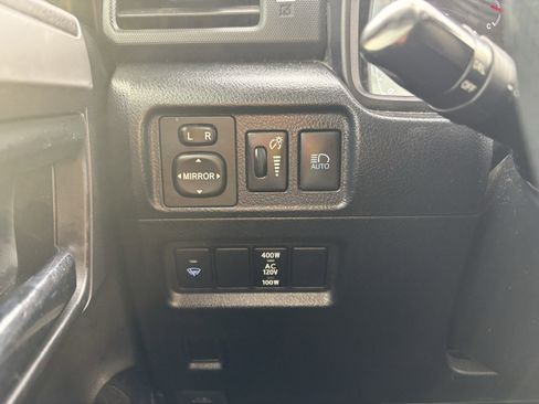 Used 2020 Toyota 4Runner SR5 Premium image 23