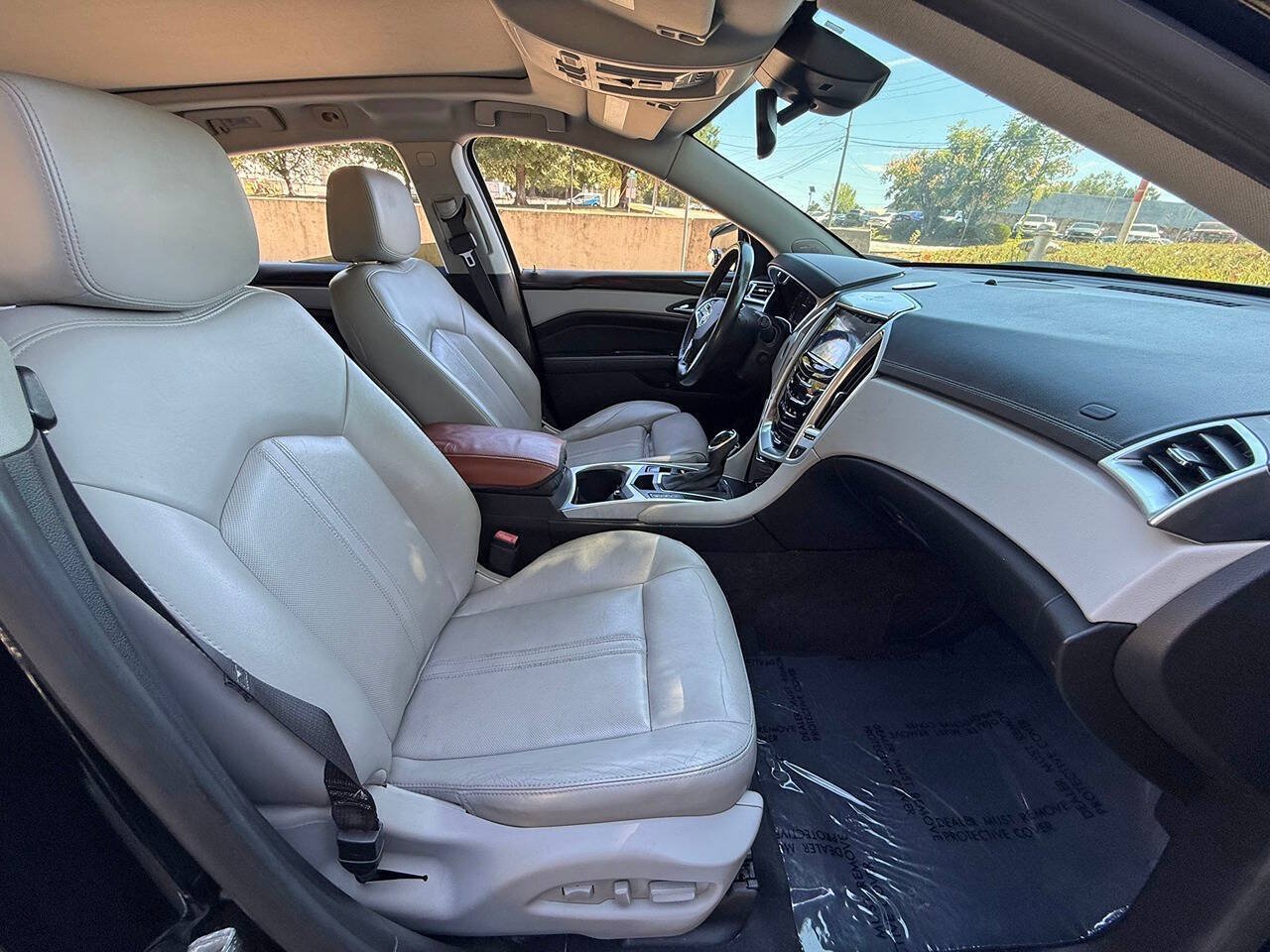 Used 2016 Cadillac SRX Performance w/ Driver Awareness Package AWD/4WD image 18