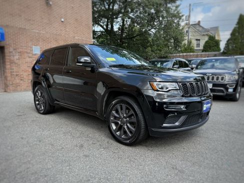 Used 2019 Jeep Grand Cherokee High Altitude AWD/4WD image 3