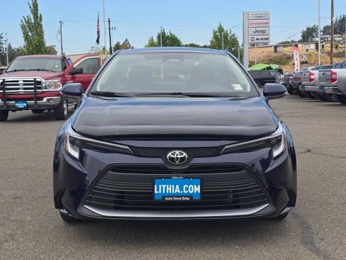Used 2026 Toyota Corolla XLE FWD image 8