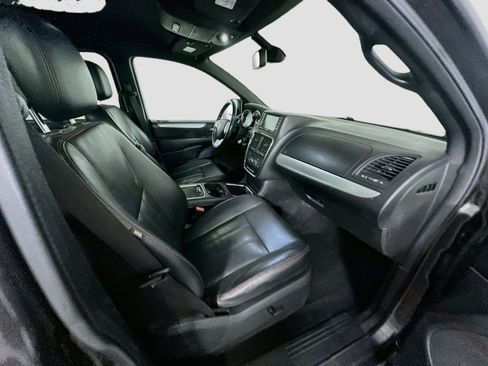 Used 2019 Dodge Grand Caravan GT FWD image 31
