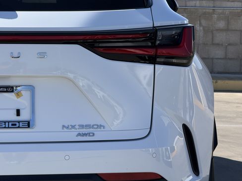 Certified 2026 Lexus NX 350h AWD w/ Accessory Package (2T) image 13