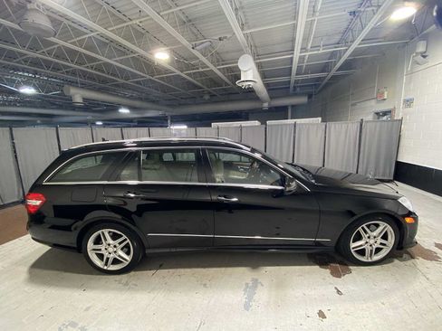 Used 2013 Mercedes-Benz E 350 4MATIC Wagon image 27
