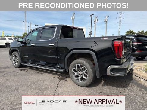 Used 2023 GMC Sierra 1500 SLT w/ SLT Premium Package AWD/4WD image 3