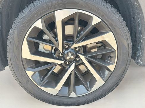 Used 2023 Mitsubishi Outlander SEL FWD image 14