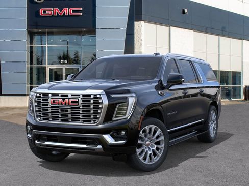 New 2026 GMC Yukon XL Denali w/ Sun & Power Step Package AWD/4WD image 6