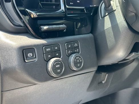New 2026 Chevrolet Silverado 2500 ZR2 w/ LPO, Dark Essentials Package AWD/4WD image 38