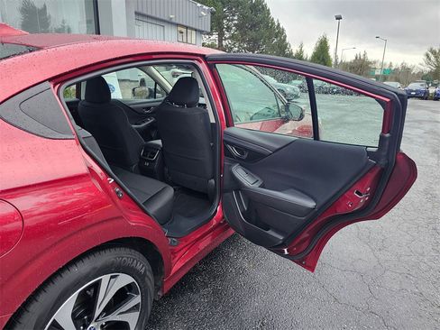 Used 2025 Subaru Legacy Premium image 12