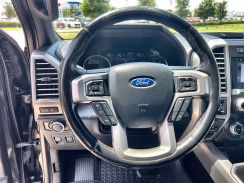 Used 2019 Ford F150 Platinum w/ Equipment Group 701A Luxury AWD/4WD image 17