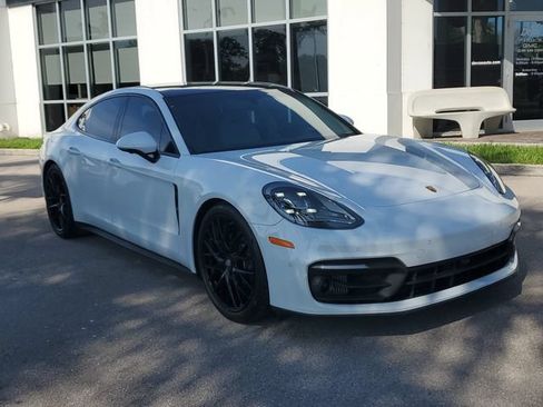 Used 2023 Porsche Panamera RWD image 7