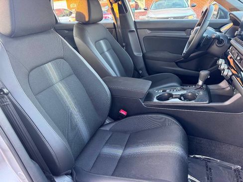 Used 2025 Honda Civic Sport image 14