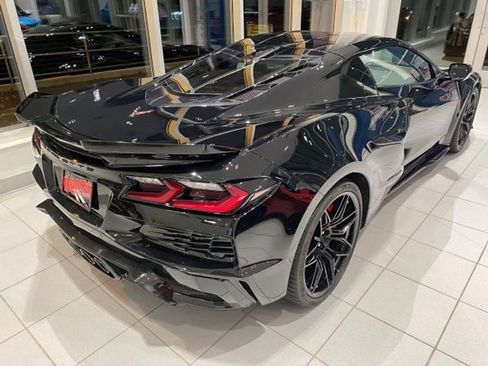 Used 2025 Chevrolet Corvette Z06 w/ Battery Protection Package image 6