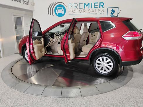 Used 2015 Nissan Rogue S FWD image 33