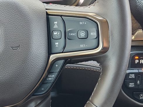 Used 2025 RAM 1500 Limited image 31