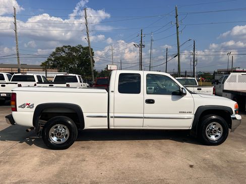 Used 2001 GMC Sierra 2500 4x4 Extended Cab w/ Convenience Plus Group image 6