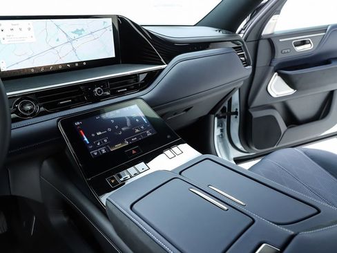 New 2026 INFINITI QX80 4WD image 64