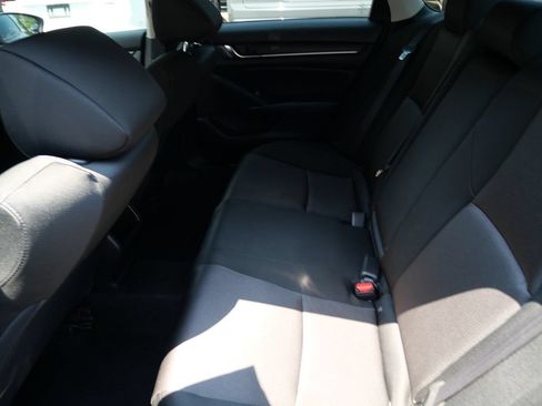 Used 2018 Honda Accord LX image 19