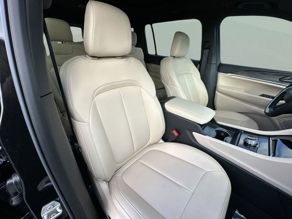 Used 2026 Jeep Grand Cherokee L Limited w/ Limited Altitude Package RWD image 38