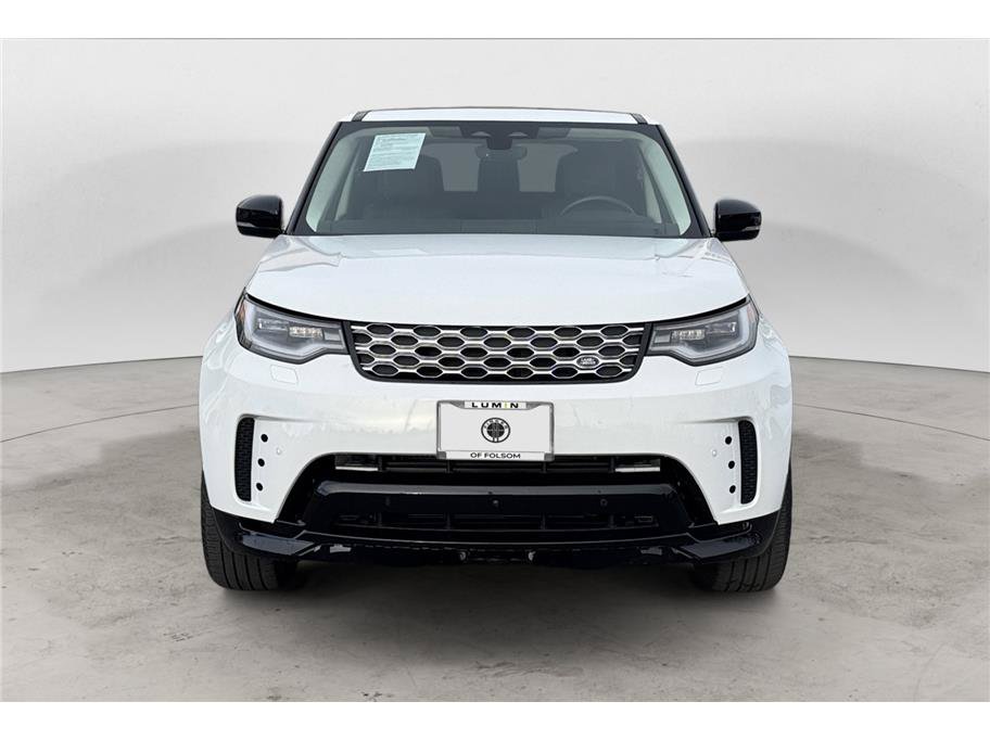 Used 2024 Land Rover Discovery S AWD/4WD image 8