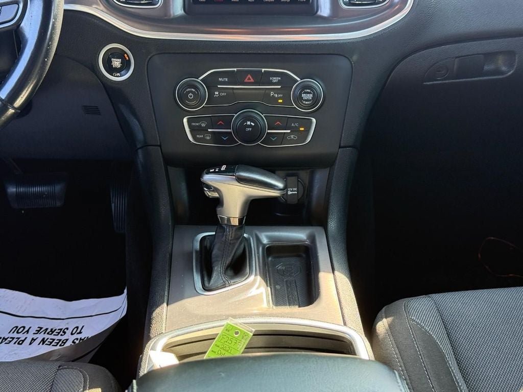 Used 2020 Dodge Charger SXT RWD image 14