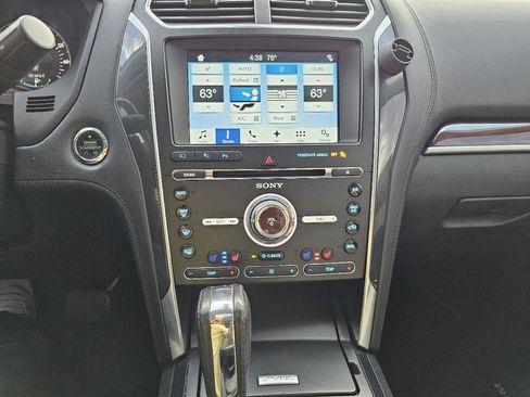 Used 2017 Ford Explorer Platinum AWD/4WD image 15