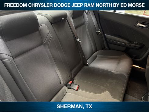 Used 2020 Dodge Charger SXT w/ Blacktop Package RWD image 10