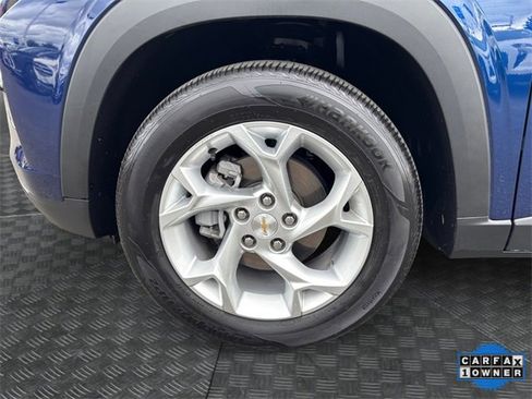 Used 2024 Chevrolet Trax LS w/ LS Convenience Package image 14